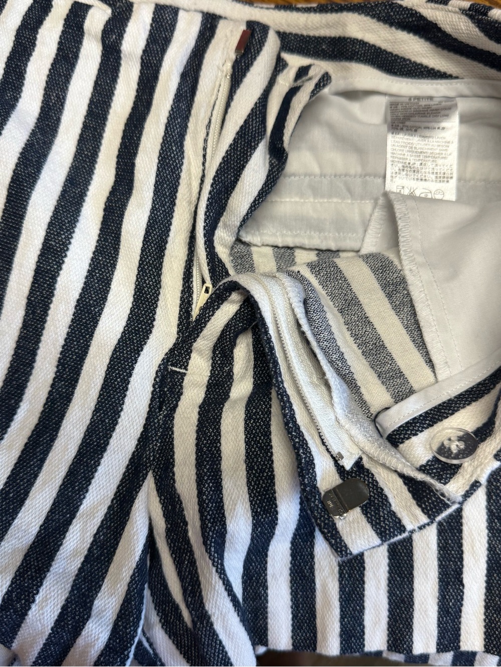 EUC Banana Republic Striped Shorts SZ 8P - Picture 4 of 8